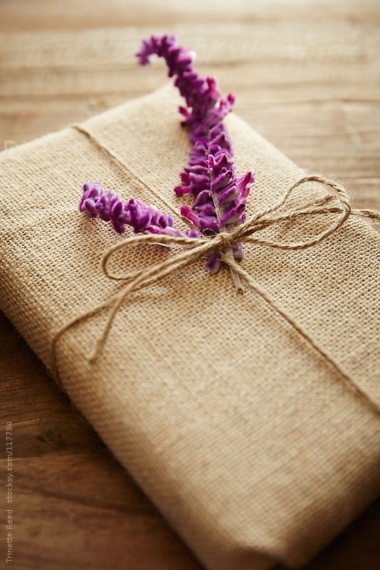 Hessian pretty packaging